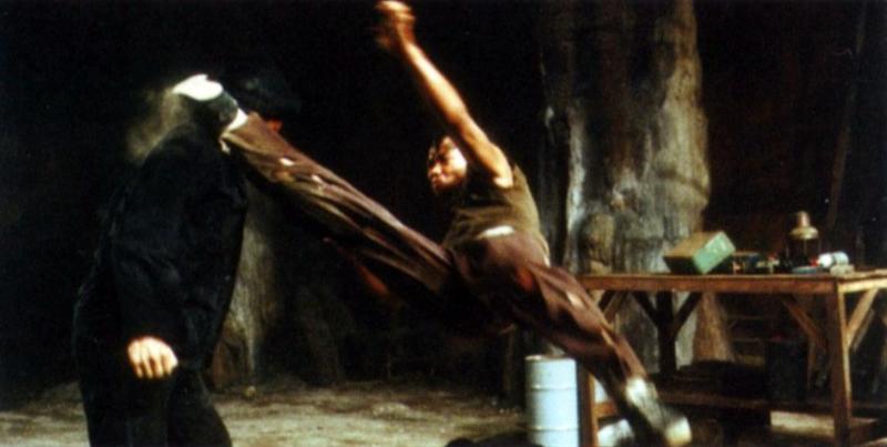 Ong Bak (Aus) 01